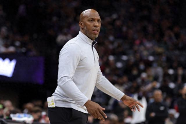 文班亚马不止参禅 还戴上了中国“福禄”葫芦