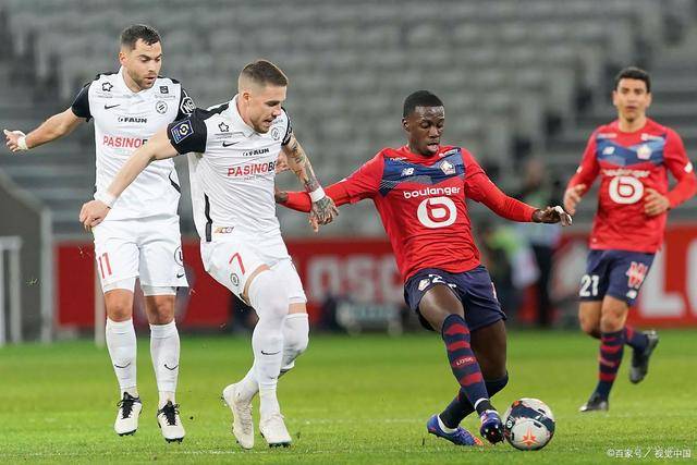 湖人官宣又签一名后卫 上赛季战湖人狂砍23+17