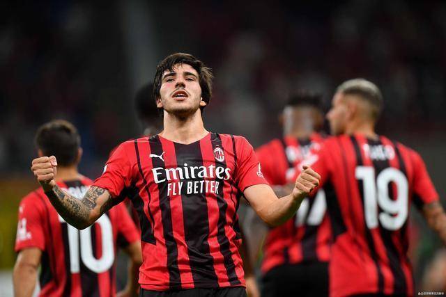 英媒：曼城有意曼联长期追求的布兰斯维特